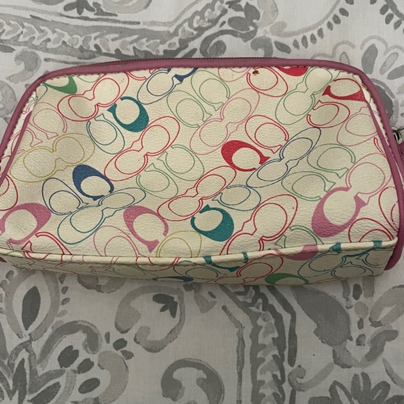 Coach Signature Chelsea Multi C Pink Small Makeup Cosmetic Bag Zip - Picture 3 of 6